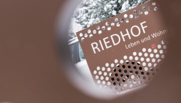 Riedhof_B_01_desktop_20220511_g_msr