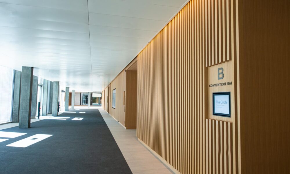 TheCircle_S_01_desktop_20220617_g_msr