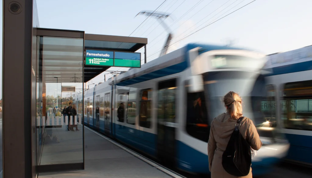 Glatttalbahn_S_01_Desktop_20241216_m_ler